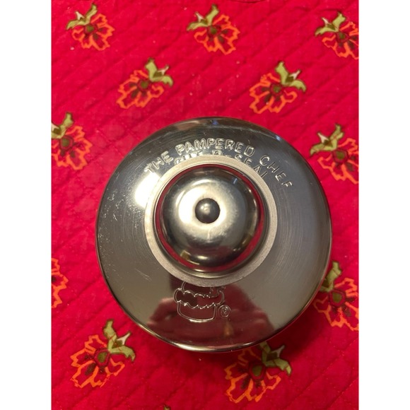 Pampered Chef - Picture 1 of 2